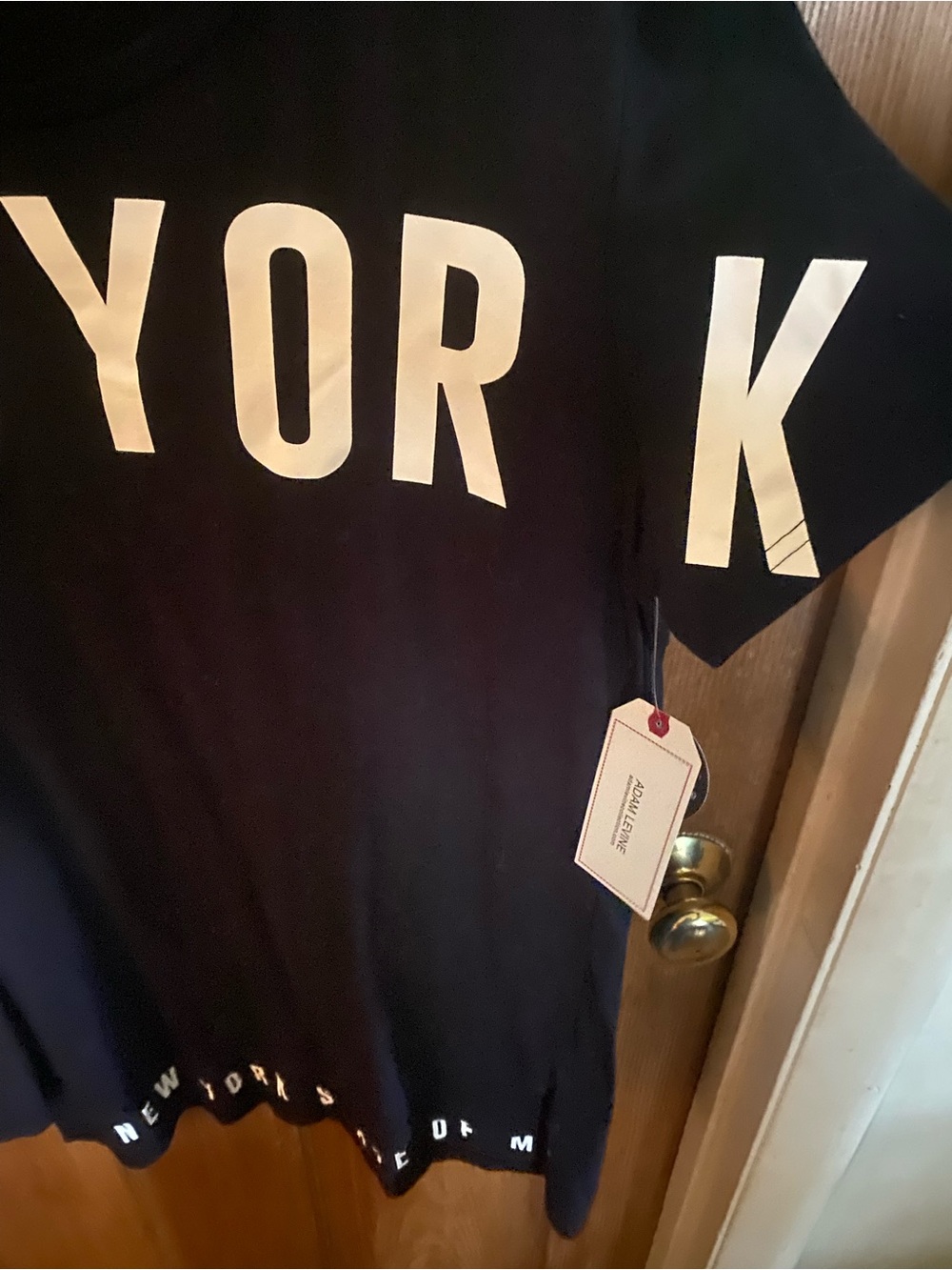 Adam Levine Collection Black "New York State of Mind" Graphic T-Shirt. NWT SZ L - Picture 5 of 6